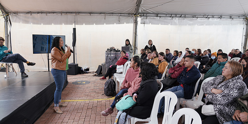 Entrega de Viviendas de Interés Prioritario en Usme beneficia a madres  y padres cabeza de hogar 