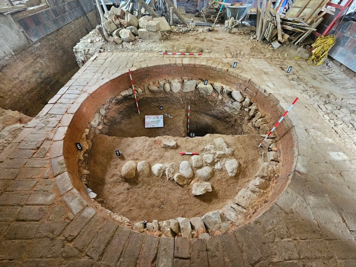 En obras de restauración del Complejo Hospitalario San Juan de Dios  encuentran más de mil elementos culturales arqueológicos 