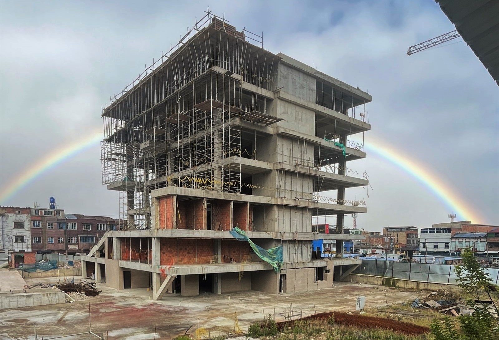 RenoBo Socializa con la Comunidad del Voto Nacional el reinicio de obras en la Nueva Sede de la Alcaldía Local de Los Mártires