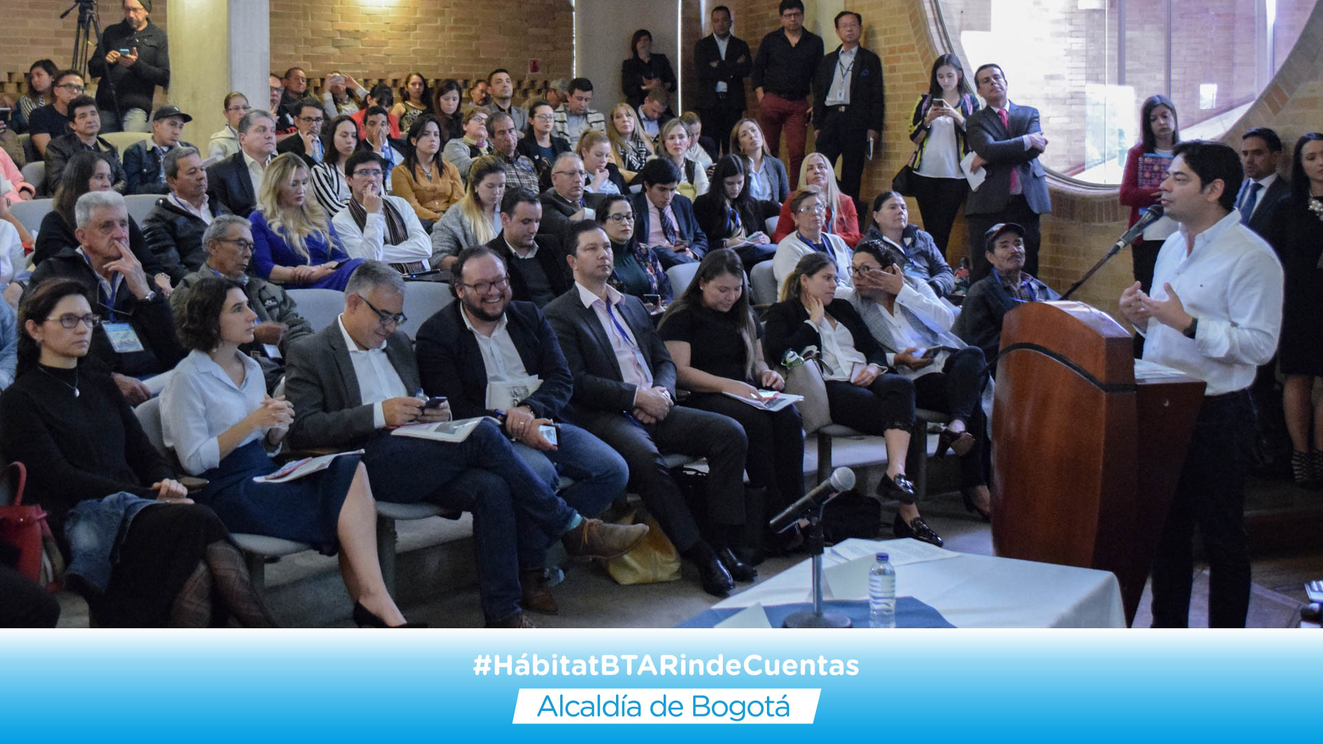 Asistentes reunidos en la jornada de Rendición de Cuentas 2019 - Sector Hábitat - ERU